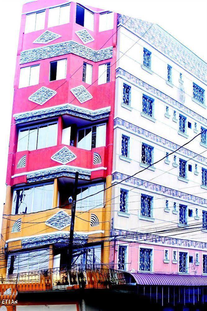 Manila Venetian Hotel Екстериор снимка